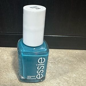 Essie nail - 5 for $25 for items marked with ⭐️